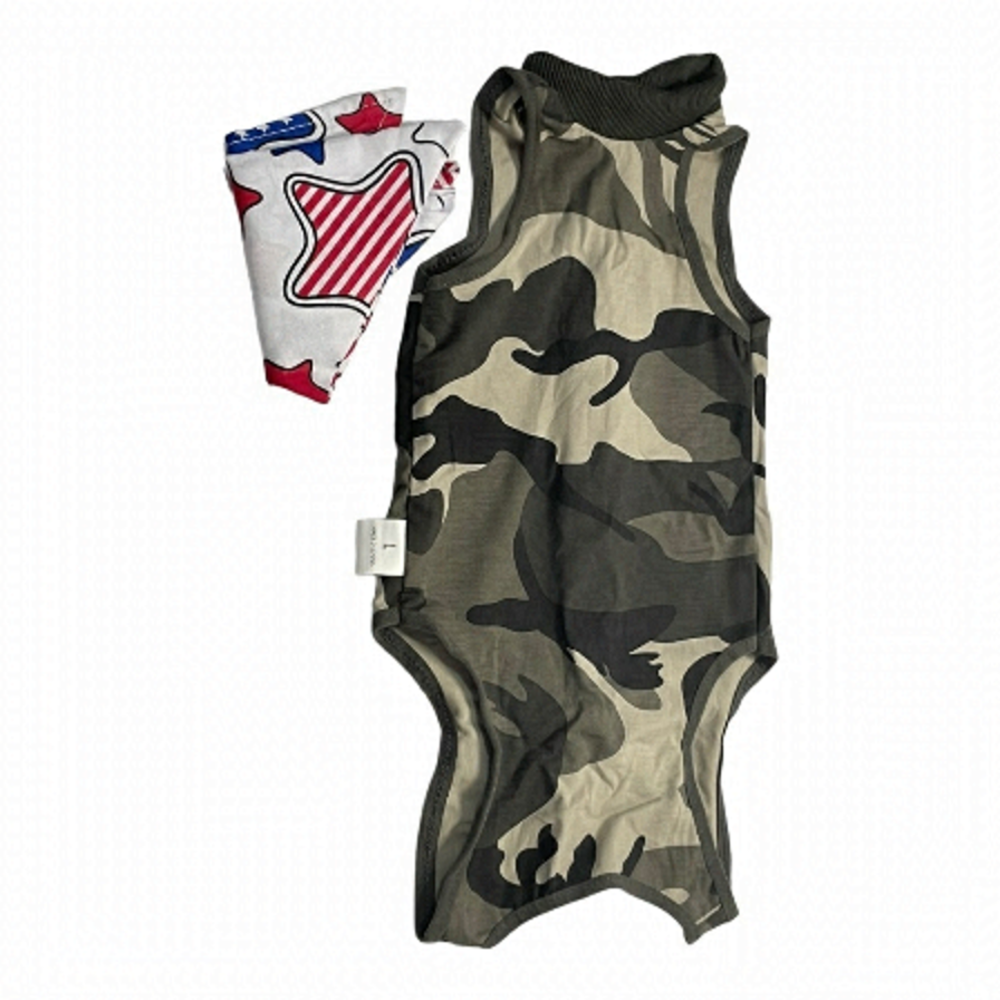CAMO Dog Outfit With Star Bandana Size L